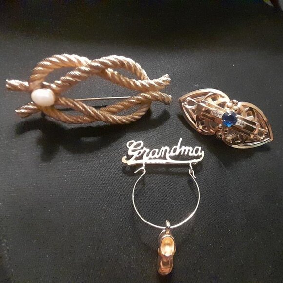 Vintage Brooches And Charm Brooche - Picture 1 of 7